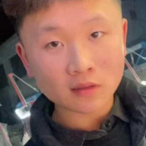 22岁岁河南单身帅哥 - 宜宾吉缘网